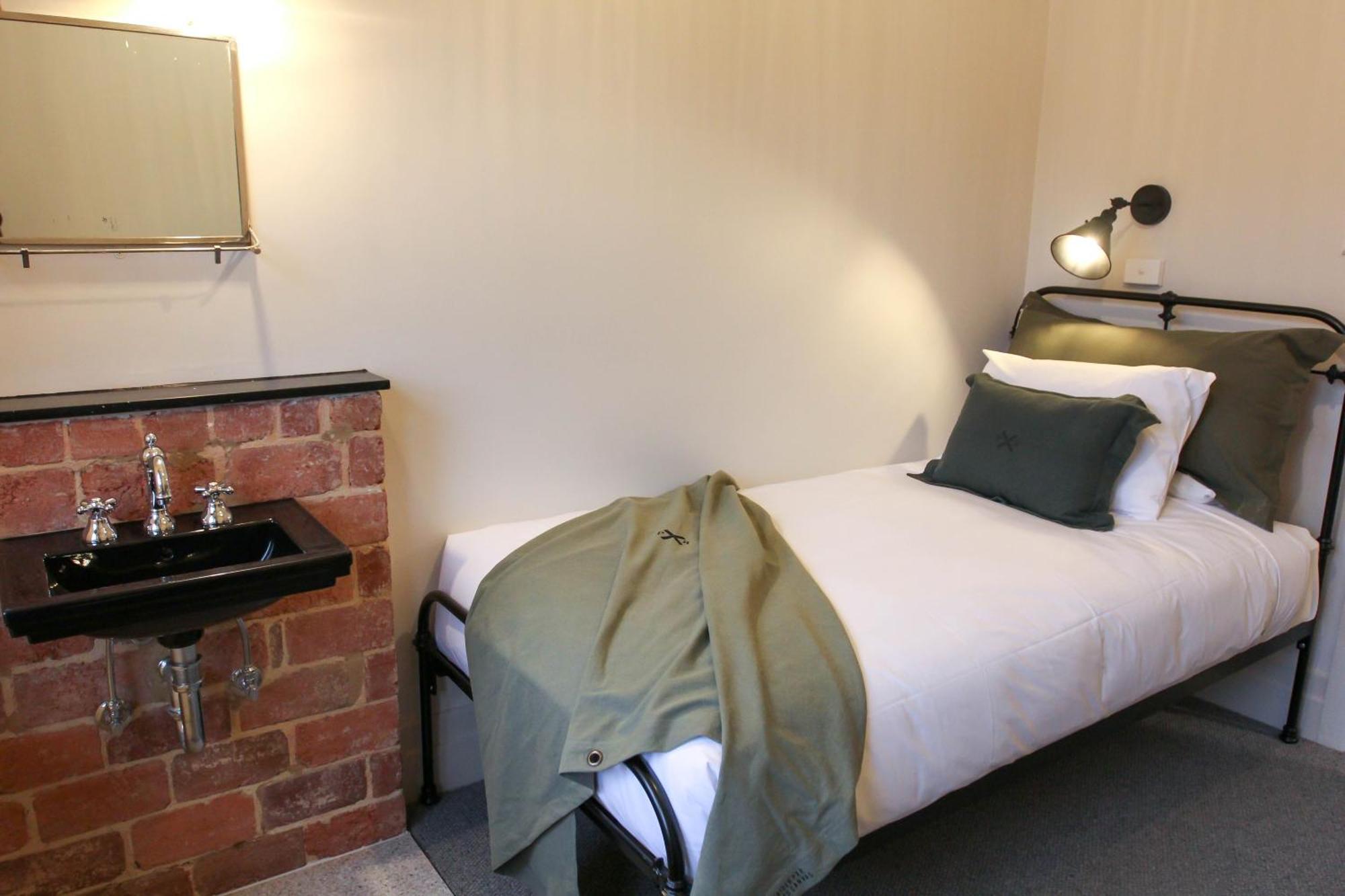 Alpine Hotel, Eat Drink Sleep Warburton Ngoại thất bức ảnh